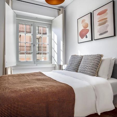 Private Bedrooms In The Heart Of Lisboa Extérieur photo