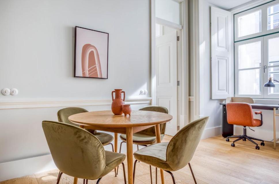Private Bedrooms In The Heart Of Lisboa Extérieur photo