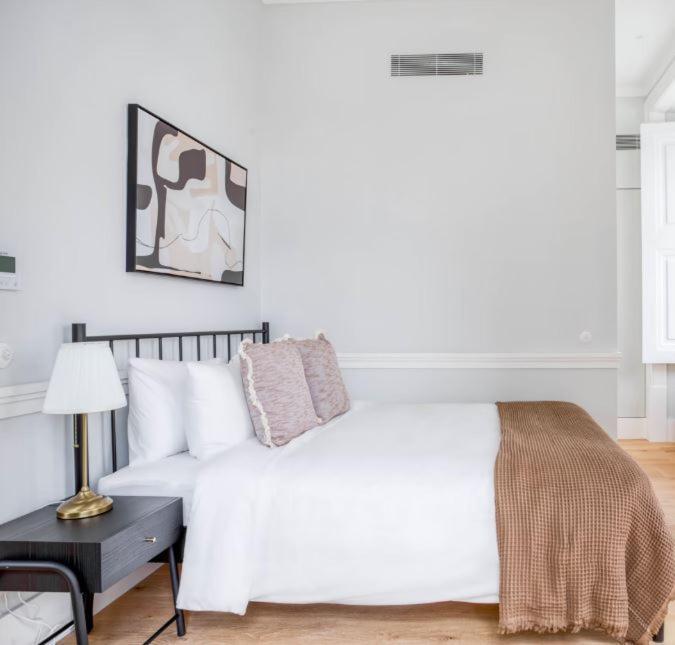 Private Bedrooms In The Heart Of Lisboa Extérieur photo